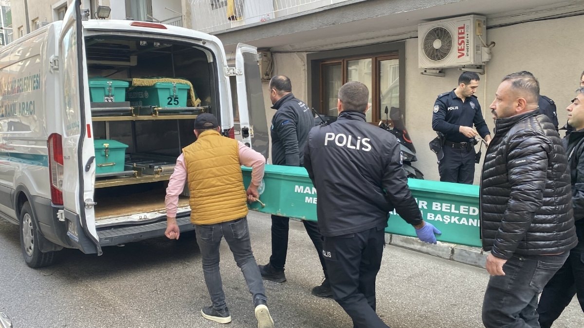 Manisa’da eşini uykusunda boğazını bıçakla kesip, öldürdü
