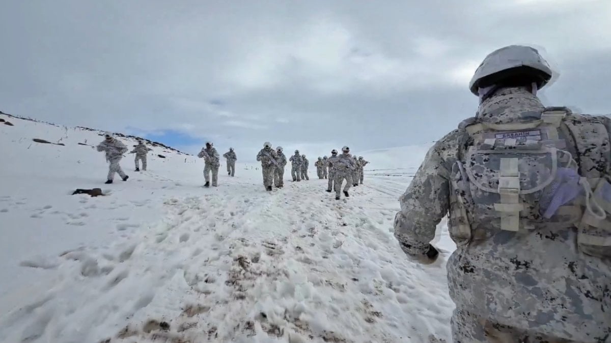 Mehmetçik kış tatbikatında