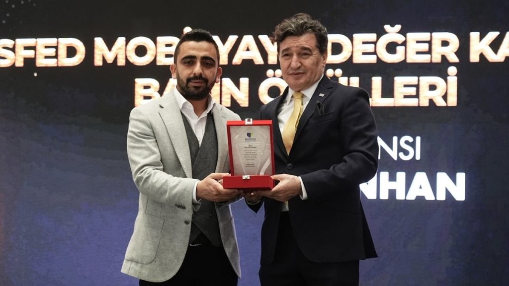 Mobilyaya Değer Katanlar-Basın Ödülleri sahiplerini buldu