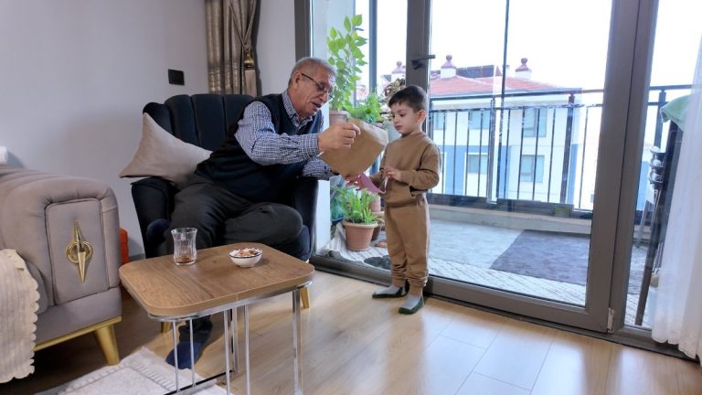 Murat Kurum, küçük Yusuf ve dedesinin hikayesini paylaştı