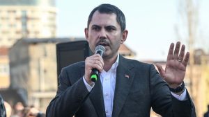 Murat Kurum’dan Özgür Özel’e: Aday olmak için çırpınıyor