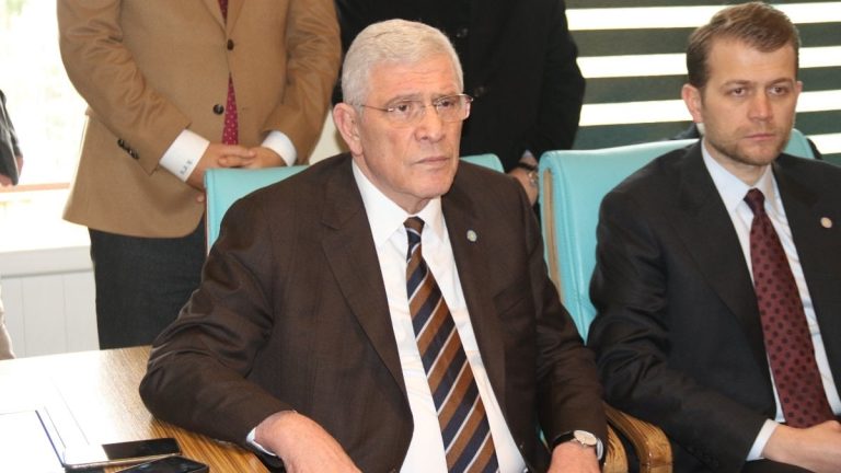 Müsavat Dervişoğlu’ndan Zeynep Güneş’e ziyaret