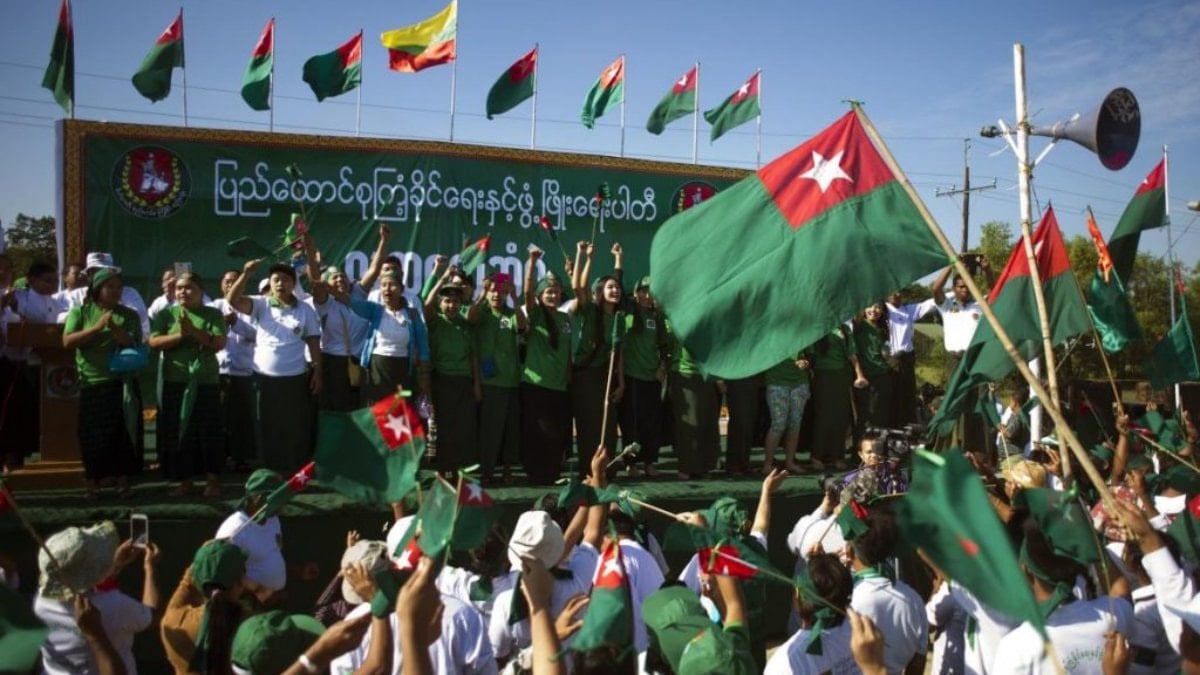 Myanmar’da seçimleri ordu destekli USDP kazandı