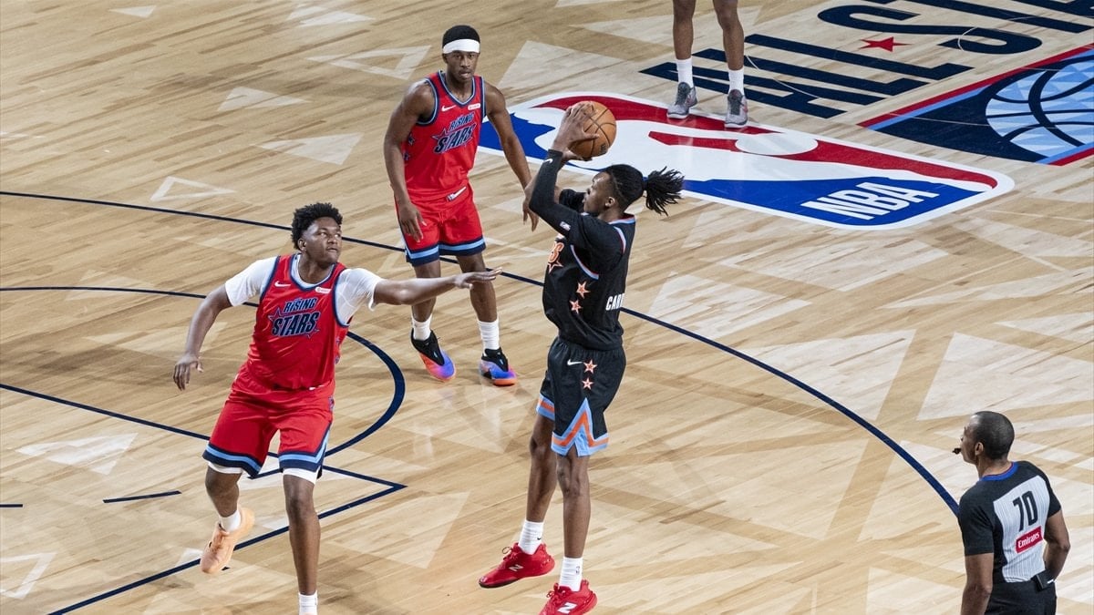 NBA’de “Yükselen Yıldızlar” maçlarının galibi Vince Carter’ın takımı