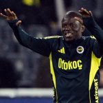 N’Golo Kante, Fenerbahçe taraftarına ilk üçlüsünü çektirdi