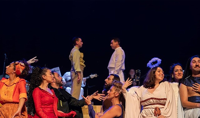 Nilüfer Belediyesi Kent Tiyatrosu “Lüküs Hayat” Oyunuyla İstanbul Seyircisine Konuk Oluyor