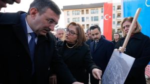 Nurdağı’nda bir hafıza müzesi: Fatma Şahin, Deprem Anma ve Eğitim Merkezi’ni tanıttı