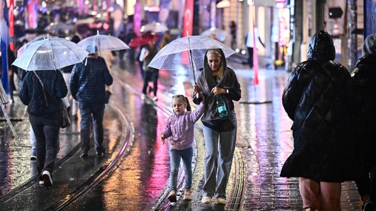 Önümüzdeki günlerde yurtta sıcaklıklar yükselecek: Yağışlar devam ediyor