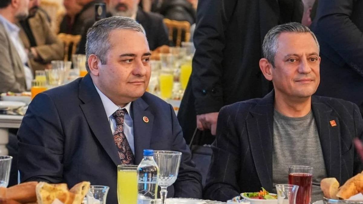 Özgür Özel’in Mesut Özarslan’a yolladığı iddia edilen mesajlar ortaya çıktı