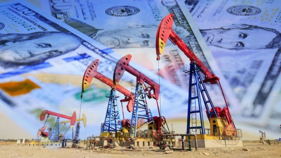 Petrol ABD-İran görüşmesi öncesi dengelendi