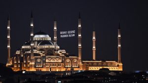 Ramazanın müjdecisi Berat Kandili yarın idrak edilecek