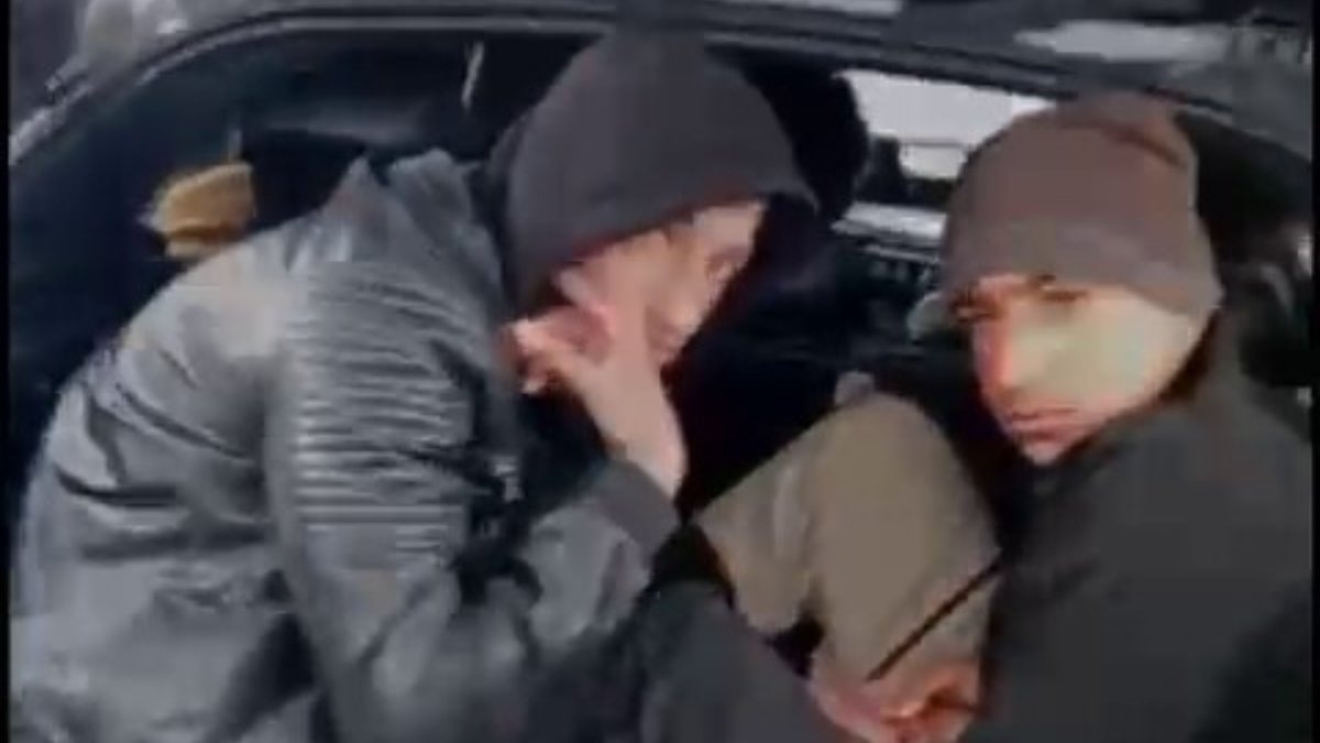 Sakarya’da aracın her köşesinden düzensiz göçmen çıktı