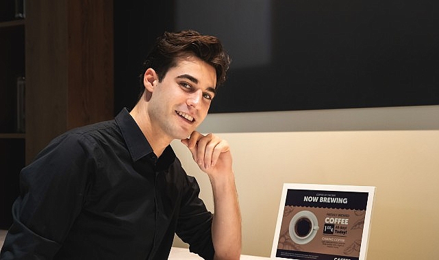 Samsung Biyo-Reçine ile üretilen ilk 13 inç’lik Renkli E-paper ekranını tanıttı