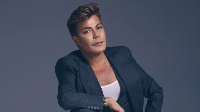 Sanatçı Fatih Ürek hayatını kaybetti