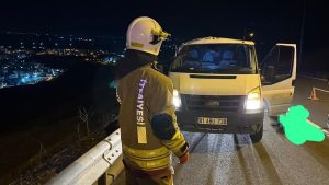 Şırnak’ta refüje çarpan kamyonetin sürücüsü hayatını kaybetti