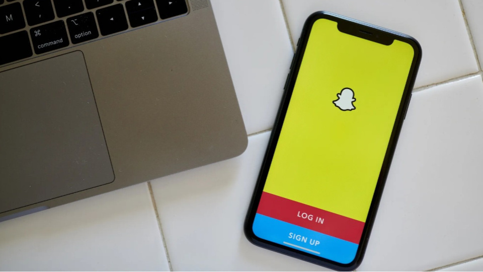 Snapchat+ yıllık gelirini 1 milyar dolara çıkardı