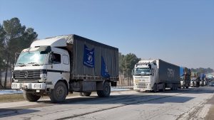 Suriye hükümeti, Aynularab’a 24 araç yardım malzemesi gönderdi