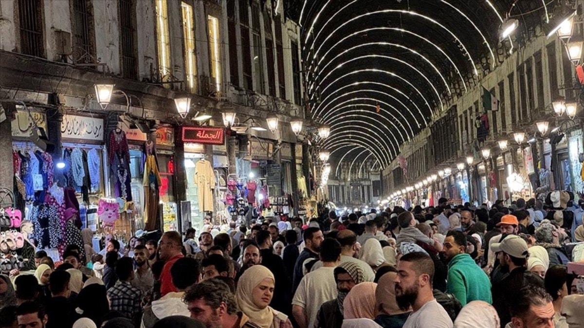 Suriye ve Irak’ta Ramazan düzenlemesi: Mesai saatleri düşürüldü