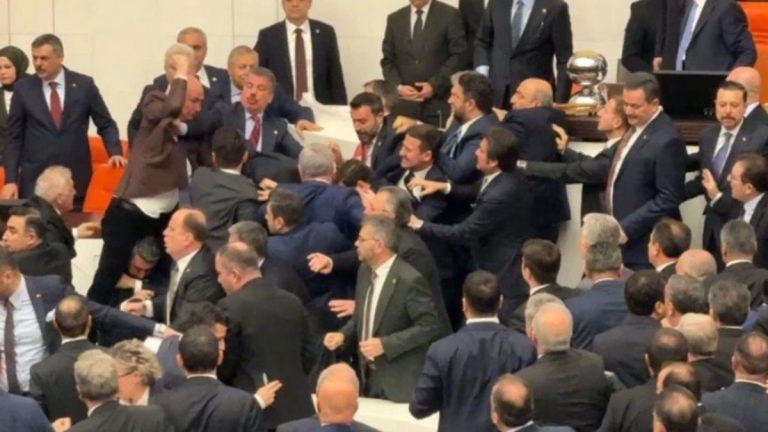 TBMM İdari Amiri Hasan Turan: CHP’liler Akın Gürlek’i tebrik etti