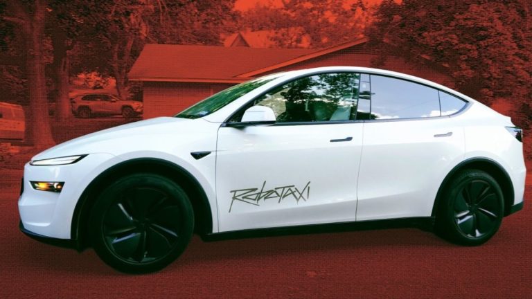 Tesla’nın sürücüsüz araç verileri şaşırttı: İnsanlardan 9 kat daha fazla kaza yapıyor