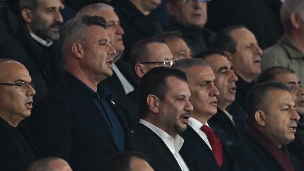 Trabzonspor – Fenerbahçe maçını başkanlar birlikte izledi