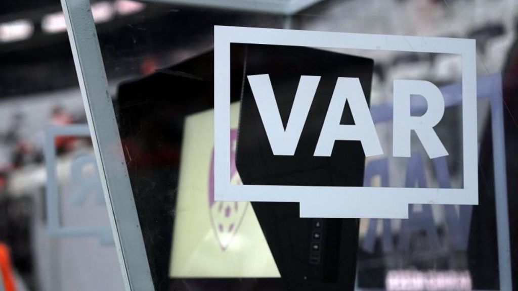 Trabzonspor – Fenerbahçe maçının VAR’ı Ömer Faruk Turtay oldu