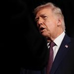 Trump: İran’a giden çok büyük ve çok güçlü gemilerimiz var