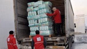 Türkiye, Suriye’nin Ayn el-Arab bölgesine 11 tır insani yardım malzemesi gönderdi