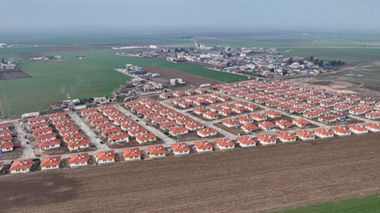 Türkiye’nin ilk kırsal uydu kenti Hatay’da umut oldu