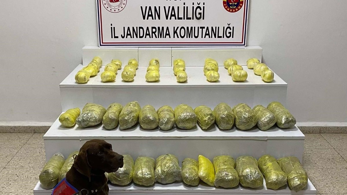 Van’da uyuşturucu operasyonu: 42 kilo 285 gram uyuşturucu ele geçirildi