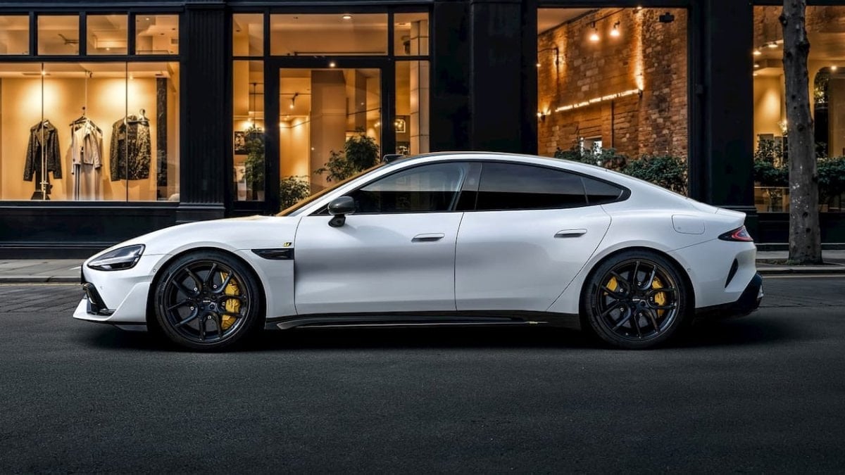 Xiaomi SU7, Çin’de ilk kez Tesla Model 3’ü geride bıraktı