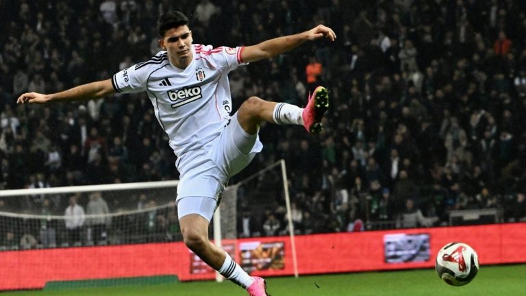 Yasin Özcan: Beşiktaş’ta her maç 3 puan almalısınız