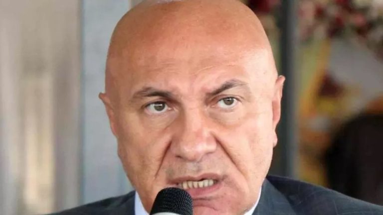 Yüksel Yıldırım: Bazı futbolcularla yolları ayıracağız