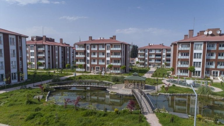 Yüzyılın Konut Projesi’nde kura heyecanı sürüyor