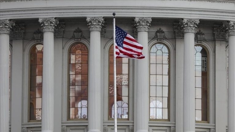 ABD Adalet Bakanlığı’ndan ‘Epstein belgeleri gizleniyor’ iddialarına yanıt