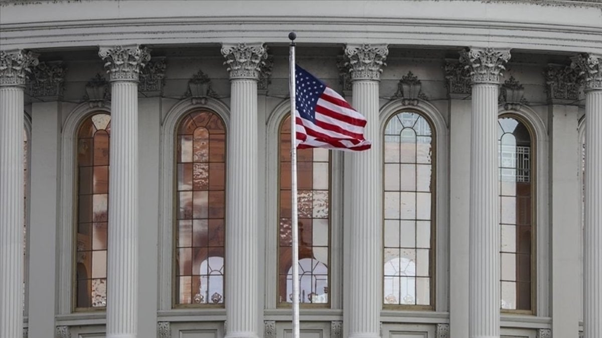 ABD Adalet Bakanlığı’ndan ‘Epstein belgeleri gizleniyor’ iddialarına yanıt