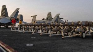 ABD, İran’ın 9 donanma gemisini imha etti