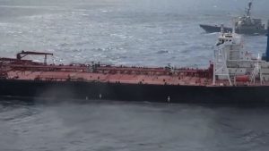 ABD, Panama bayraklı bir gemiyi alıkoydu