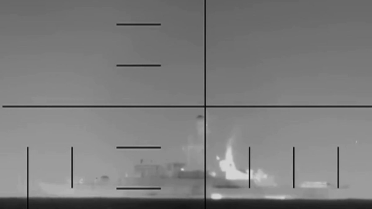 ABD, Sri Lanka açıklarında İran gemisini batırdı