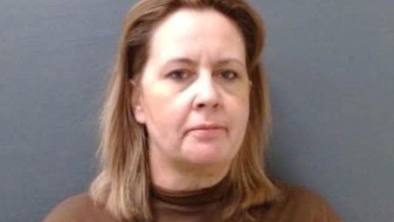 ABD’de evlat edindiği 2 çocuğu yıllarca kafese kapattı: 80 yıl hapse çarptırıldı