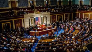 ABD’li Senatör Sanders, ABD’nin İran’a saldırılarının maliyetini eleştirdi