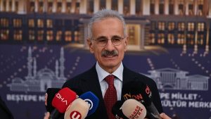 Abdulkadir Uraloğlu: 15 yaş altının sosyal medyada zaman geçirmesini istemiyoruz