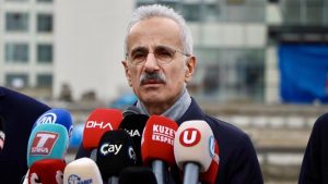 Abdulkadir Uraloğlu: Türkiye’de bir ay sonra ‘5G’li hayat’ başlayacak