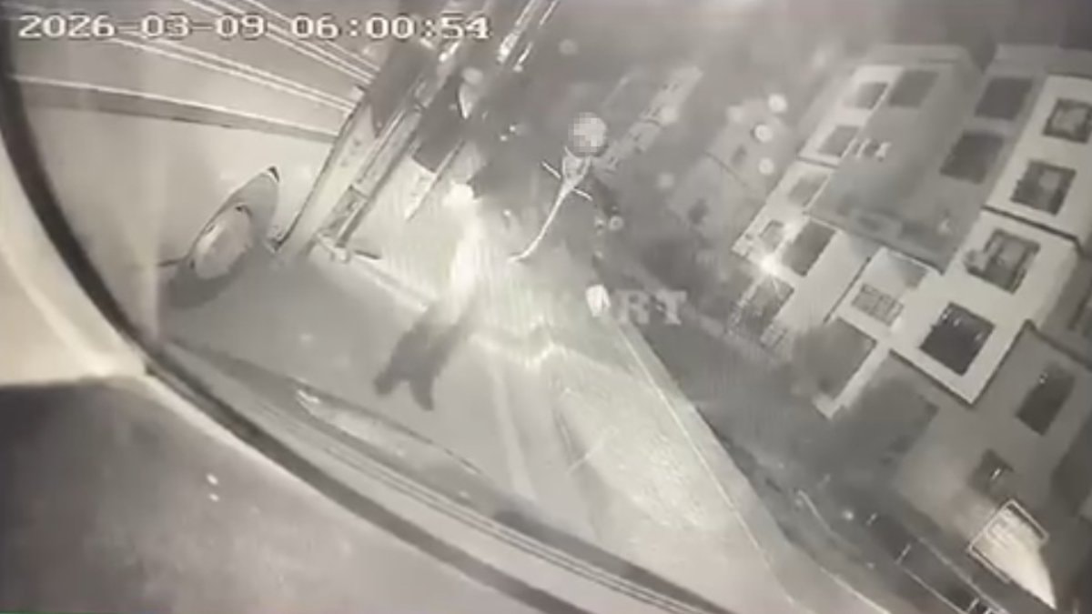 Adana’da otobüs ve minibüs şoförlerinin yol verme kavgası kazaya neden oldu