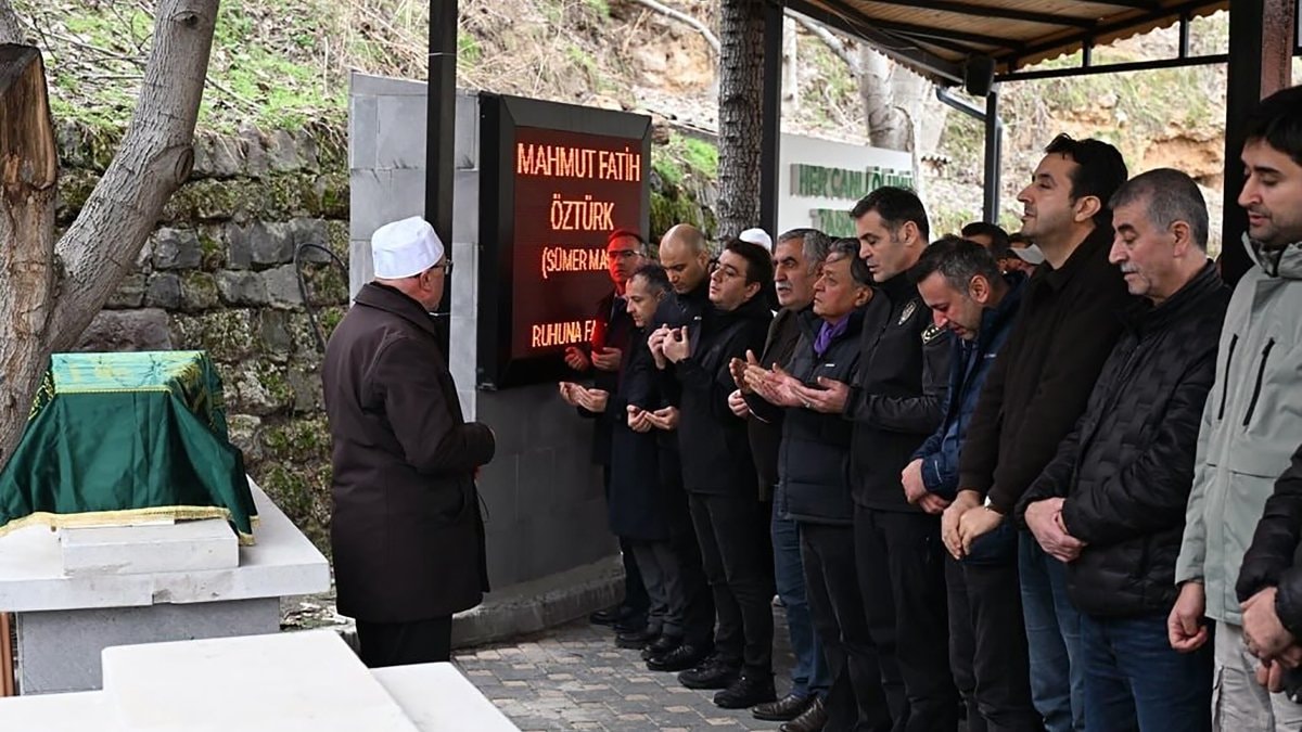 Adana’da yaya geçidinde motosiklet kazası