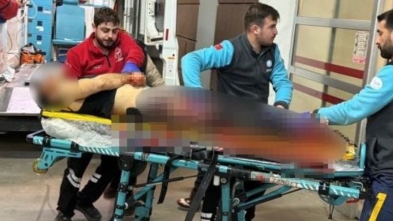 Adıyaman’da sokak ortasında bıçaklanan şahıs ağır yaralandı