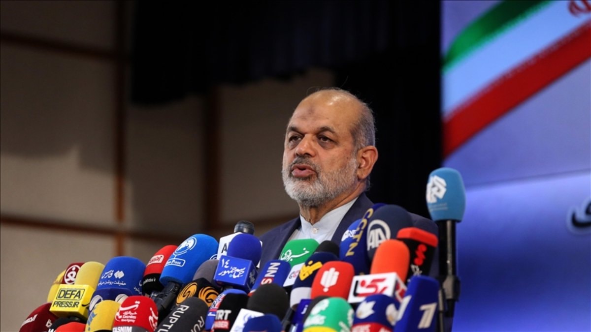 Ahmed Vahidi, Devrim Muhafızları’nın yeni Genel Komutanı olarak atandı