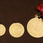 Altın fiyatları düşmeye devam ediyor