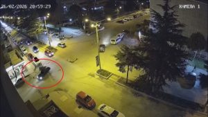 Amasya’da motosikletin otomobile çarptığı kaza kameraya yansıdı