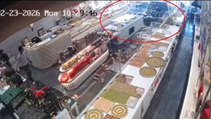 Ankara’da otomobil pastaneye daldı